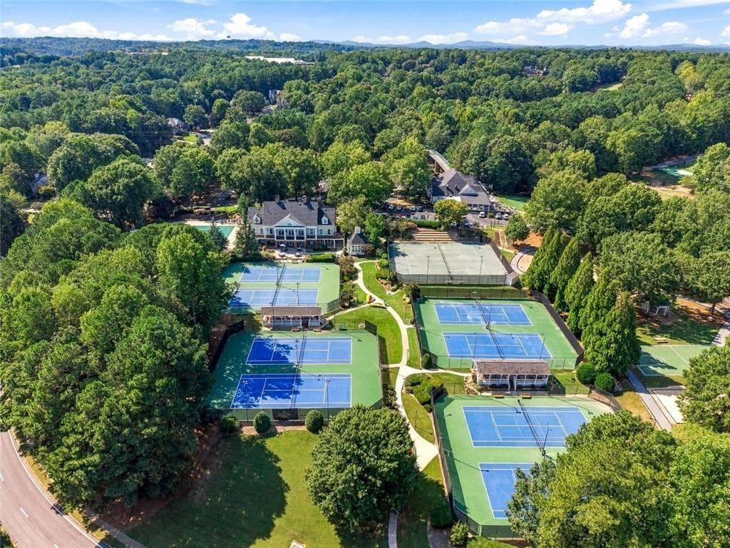 4 bedroom, 3 bathroom, 2,216 sq ft single family residence for sale at 2009 Westside Lane, Woodstock, GA 30189 — photo 5