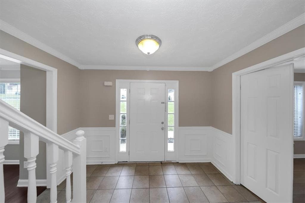 5 bedroom, 3 bathroom, 3,286 sq ft single family residence for sale at 2631 Downing Park Drive, Conyers, GA 30094 — photo 3
