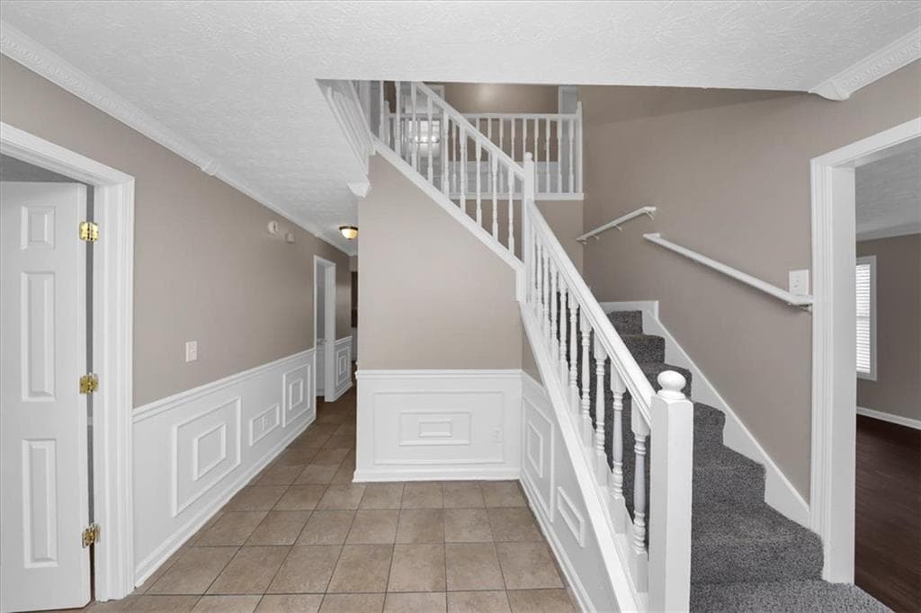 5 bedroom, 3 bathroom, 3,286 sq ft single family residence for sale at 2631 Downing Park Drive, Conyers, GA 30094 — photo 4