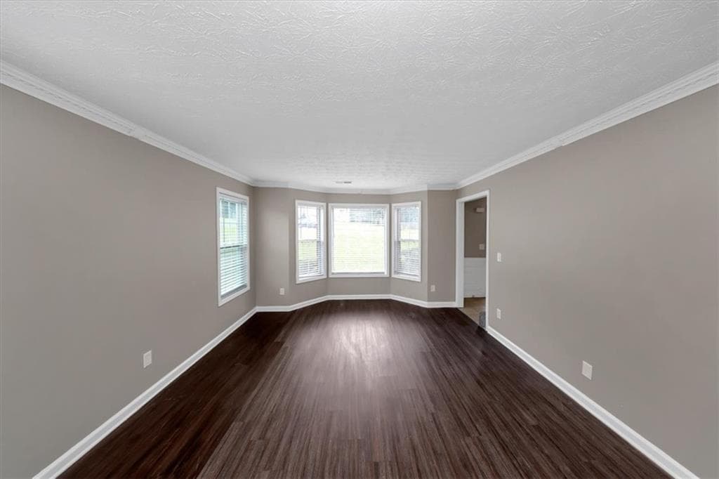 5 bedroom, 3 bathroom, 3,286 sq ft single family residence for sale at 2631 Downing Park Drive, Conyers, GA 30094 — photo 8