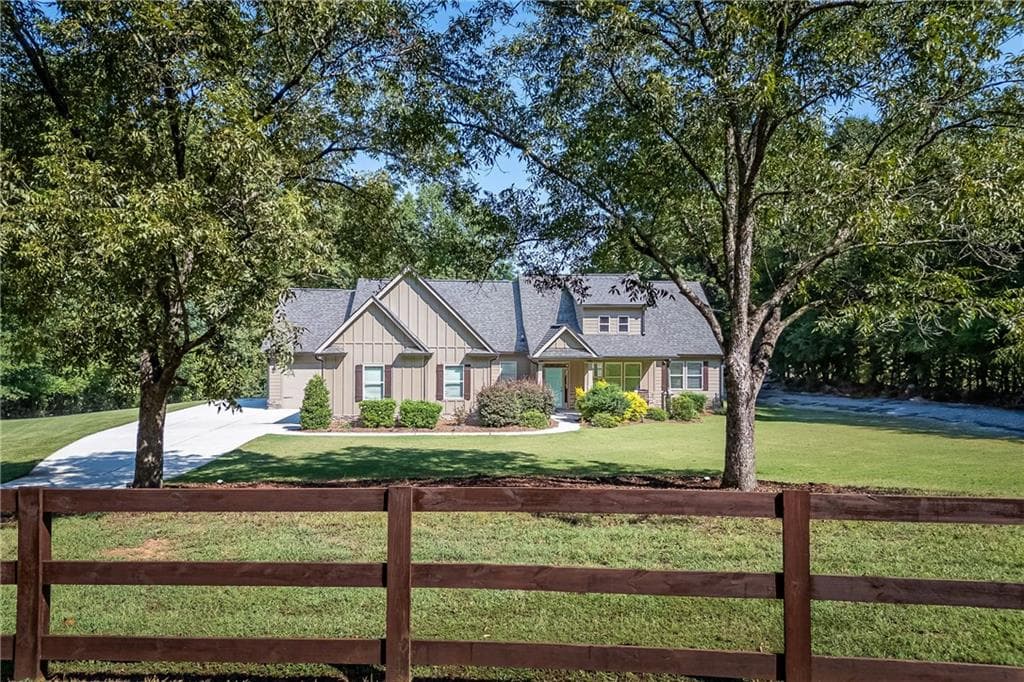 3 bedroom, 2 bathroom, 3,220 sq ft single family residence for sale at 60 Eskew Road, Mcdonough, GA 30252 — photo 4
