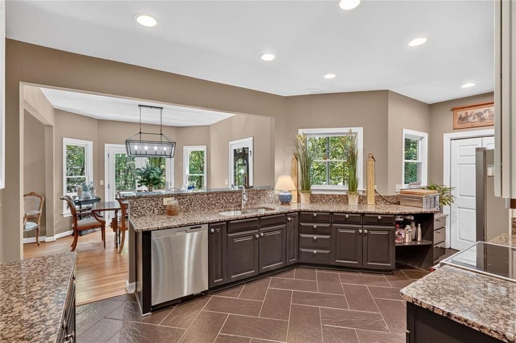 4 bedroom, 5 bathroom, 4,025 sq ft single family residence for sale at 205 Muirfield Way, Big Canoe, GA 30143 — photo 5