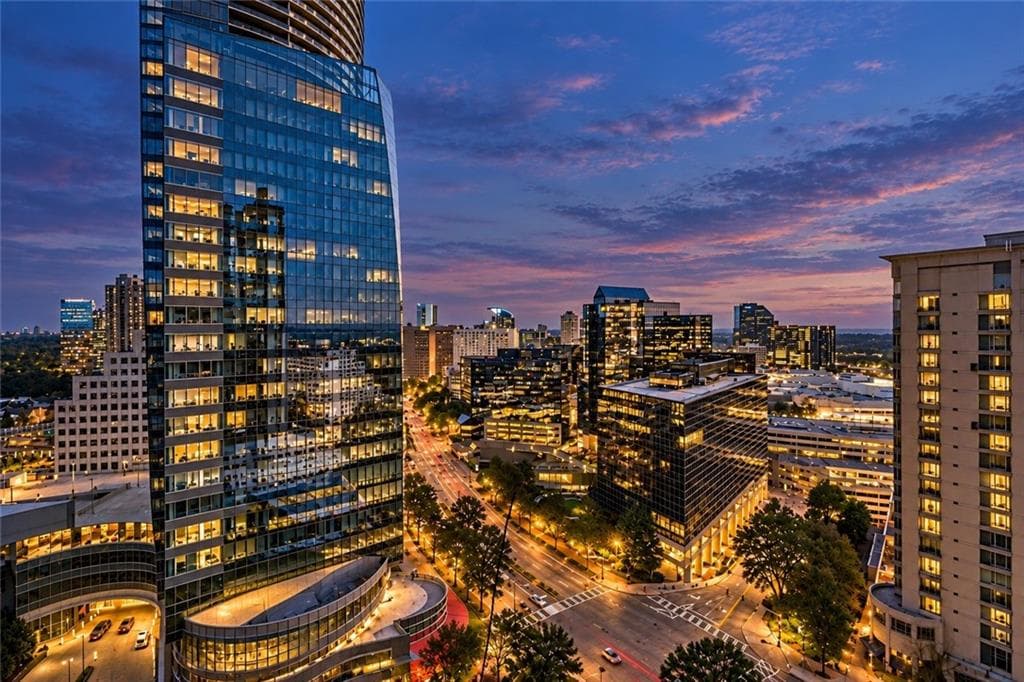 2 bedroom, 2 bathroom, 1,587 sq ft condominium for sale at 3324 Peachtree Road 1911, Atlanta, GA 30326 — photo 7