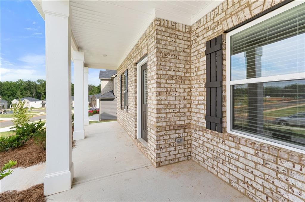 4 bedroom, 3 bathroom, 2,500 sq ft single family residence for sale at 342 Jarrett Street, Fairburn, GA 30213 — photo 3