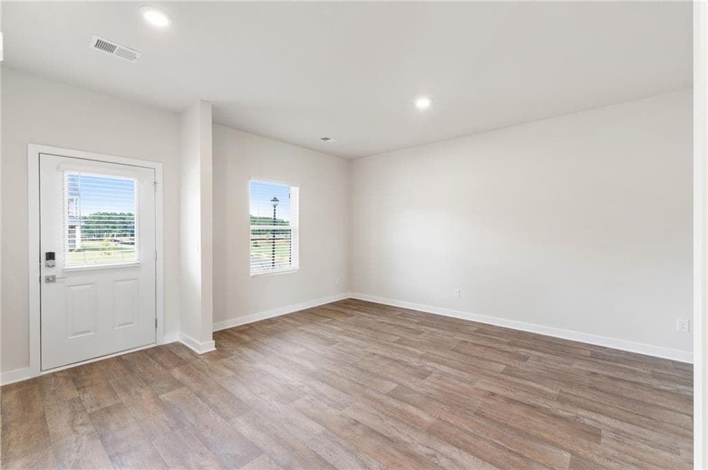 4 bedroom, 3 bathroom, 2,500 sq ft single family residence for sale at 342 Jarrett Street, Fairburn, GA 30213 — photo 4