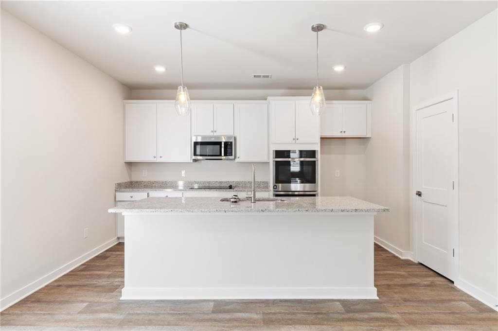 4 bedroom, 3 bathroom, 2,500 sq ft single family residence for sale at 342 Jarrett Street, Fairburn, GA 30213 — photo 9