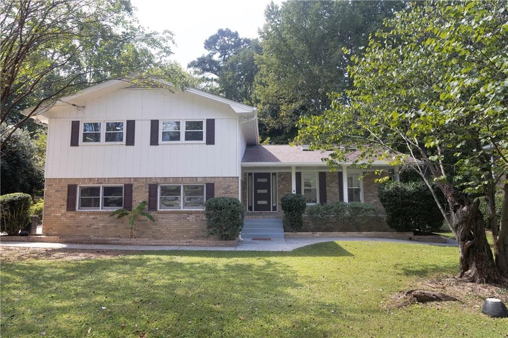 4 bedroom, 3 bathroom, 2,076 sq ft single family residence for sale at 4950 Happy Hollow Rd, Dunwoody, GA 30360