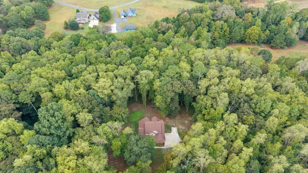 4 bedroom, 5 bathroom, 2,997 sq ft single family residence for sale at 122 Bigham Road, Trion, GA 30753 — photo 2