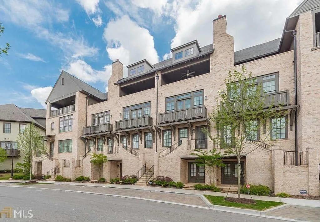 3 bedroom, 4 bathroom, 2,268 sq ft townhouse for rent at 6661 Cadence Boulevard, Sandy Springs, GA 30328 for $4,495 a month — photo 1 of 31