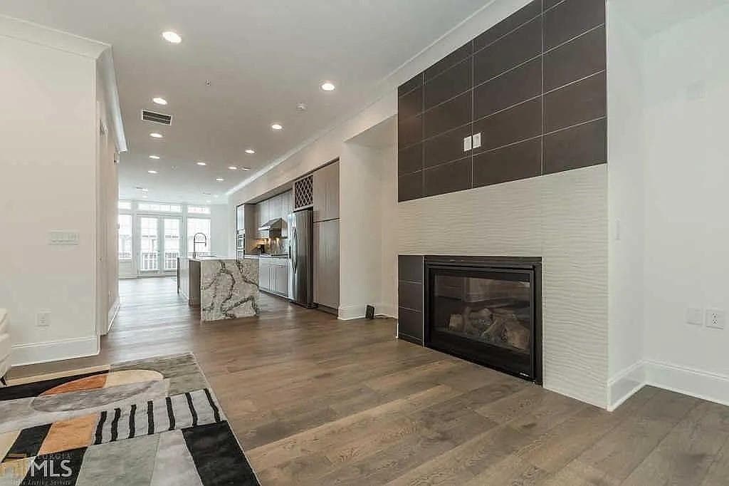 3 bedroom, 4 bathroom, 2,268 sq ft townhouse for rent at 6661 Cadence Boulevard, Sandy Springs, GA 30328 for $4,495 a month — photo 4