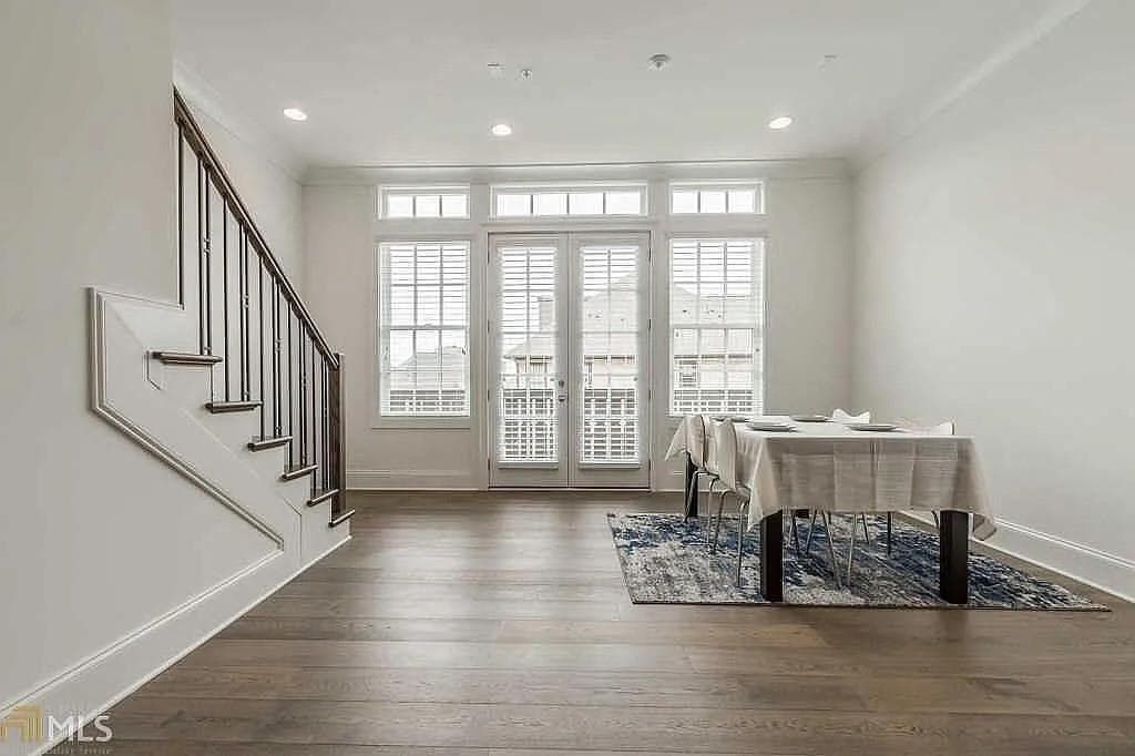 3 bedroom, 4 bathroom, 2,268 sq ft townhouse for rent at 6661 Cadence Boulevard, Sandy Springs, GA 30328 for $4,495 a month — photo 5