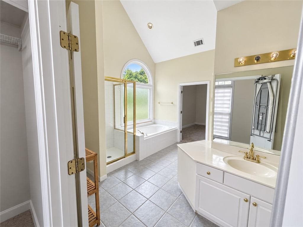 3 bedroom, 3 bathroom, 2,417 sq ft single family residence for sale at 3345 Glenrose Trail, Atlanta, GA 30341 — photo 8