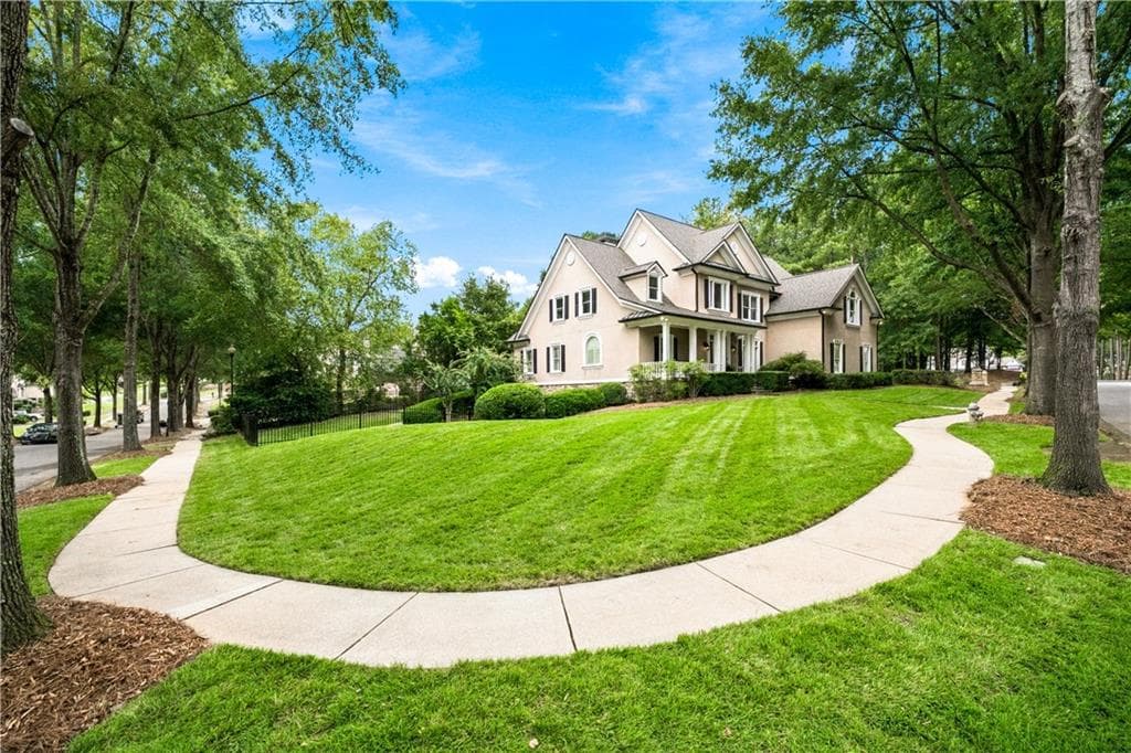5 bedroom, 5 bathroom, 5,658 sq ft single family residence for sale at 5687 Mountain Oak Drive, Braselton, GA 30517 — photo 9