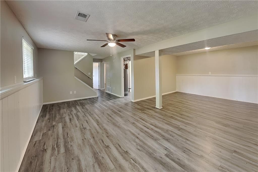 4 bedroom, 3 bathroom, 1,988 sq ft single family residence for rent at 2582 Morgan Lake Drive, Marietta, GA 30066 for $2,400 a month — photo 5