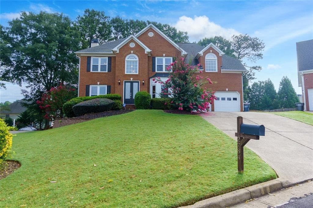 4 bedroom, 4 bathroom, 4,059 sq ft single family residence for sale at 2784 Achillea Way, Marietta, GA 30064 — photo 2