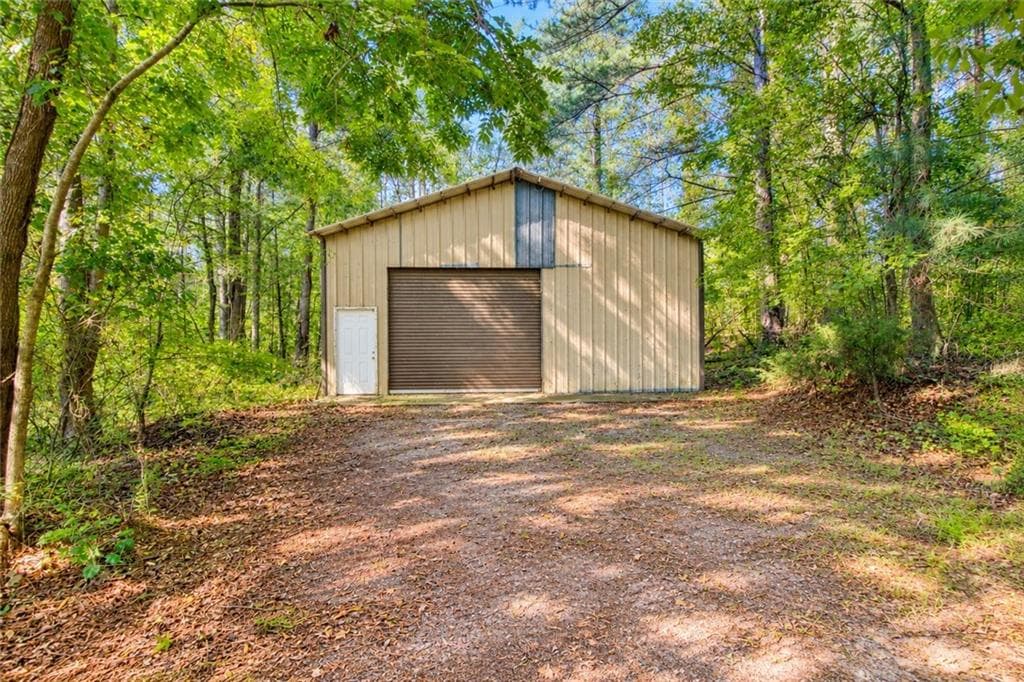 3 bedroom, 2 bathroom, 1,402 sq ft single family residence for sale at 95 Park Place Drive, Covington, GA 30016 — photo 4
