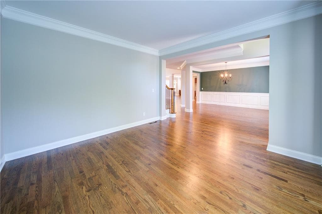 6 bedroom, 5 bathroom, 5,300 sq ft single family residence for sale at 5660 Cascade Trail, Cumming, GA 30040 — photo 4