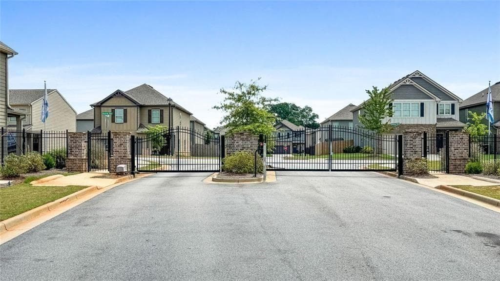 4 bedroom, 3 bathroom, 2,001 sq ft single family residence for sale at 2288 Elise Way, Hampton, GA 30228 — photo 2