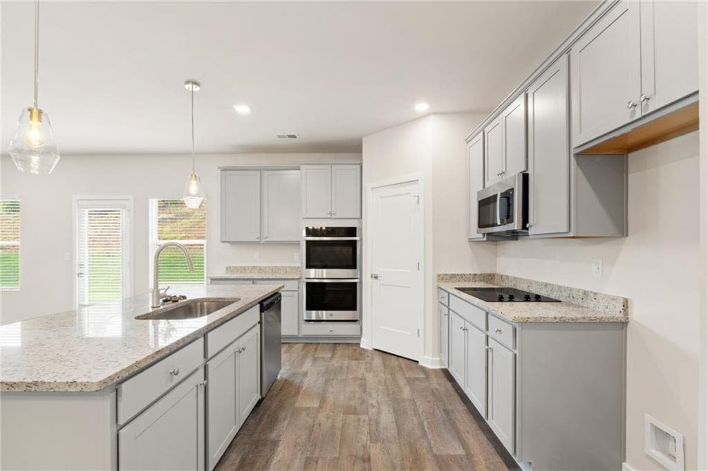 4 bedroom, 3 bathroom, 2,700 sq ft single family residence for sale at 359 Jarrett Street, Fairburn, GA 30213 — photo 6