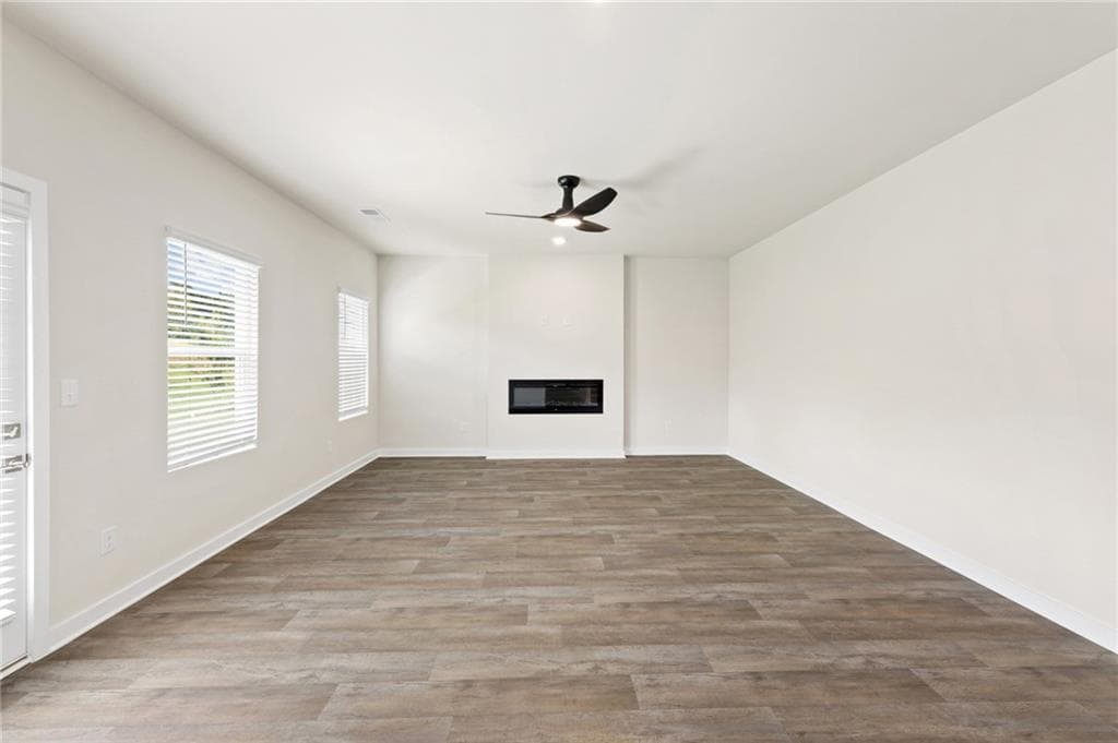 4 bedroom, 3 bathroom, 2,350 sq ft single family residence for sale at 361 Jarrett Street, Fairburn, GA 30213 — photo 5