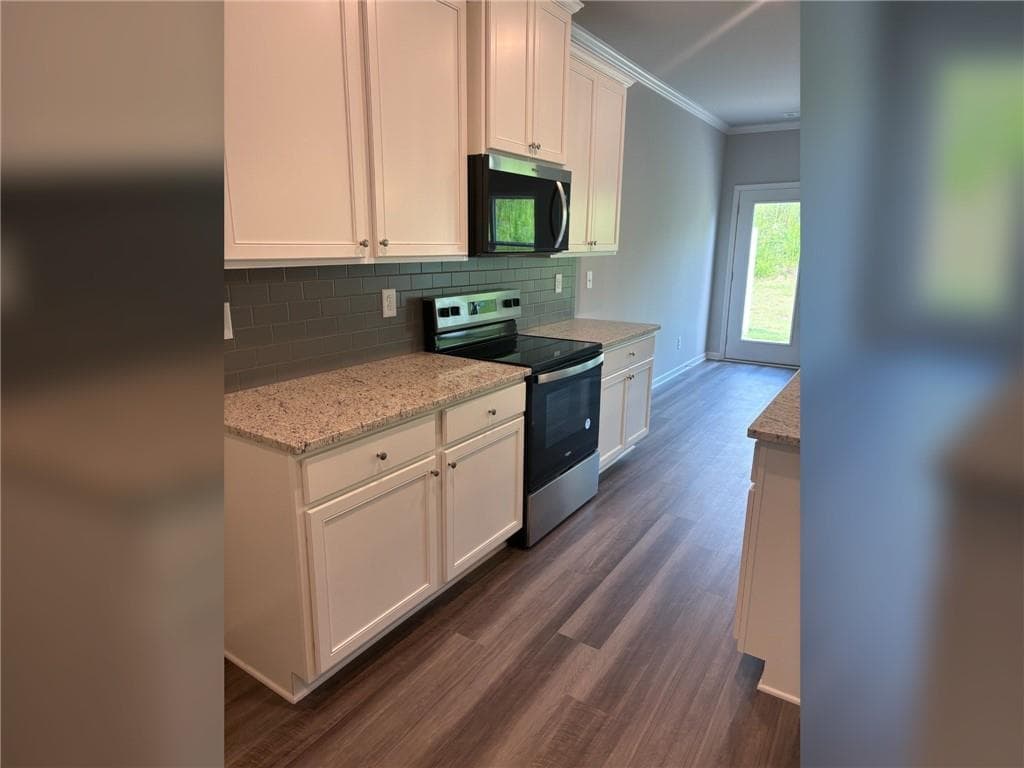 4 bedroom, 3 bathroom, 2,073 sq ft townhouse for rent at 5274 Fox Den Road, Oakwood, GA 30566 for $2,100 a month — photo 6