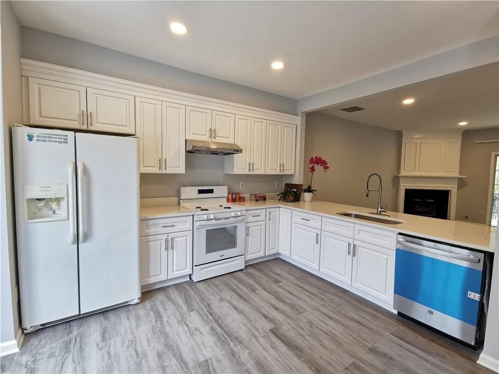 3 bedroom, 3 bathroom, 1,316 sq ft townhouse for rent at 4645 Valais Court 125, Alpharetta, GA 30022 for $2,100 a month — photo 7