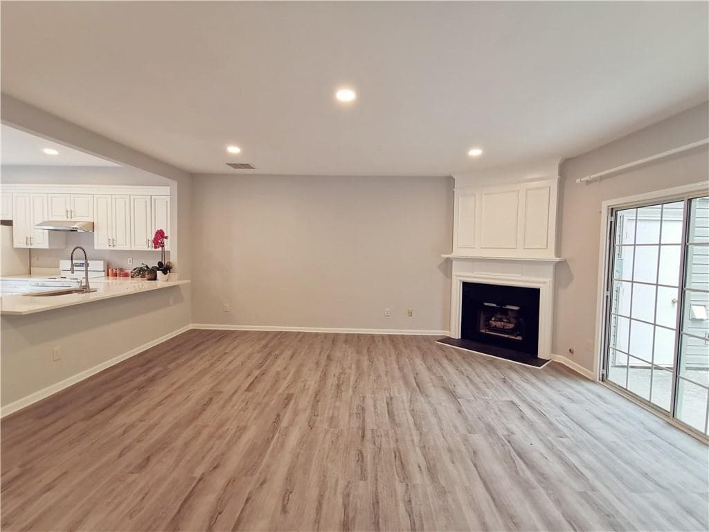 3 bedroom, 3 bathroom, 1,316 sq ft townhouse for rent at 4645 Valais Court 125, Alpharetta, GA 30022 for $2,100 a month — photo 10