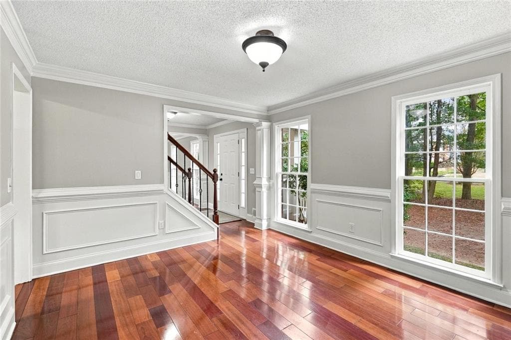 3 bedroom, 4 bathroom, 2,694 sq ft single family residence for sale at 2910 Ledbury Lane, Marietta, GA 30064 — photo 5