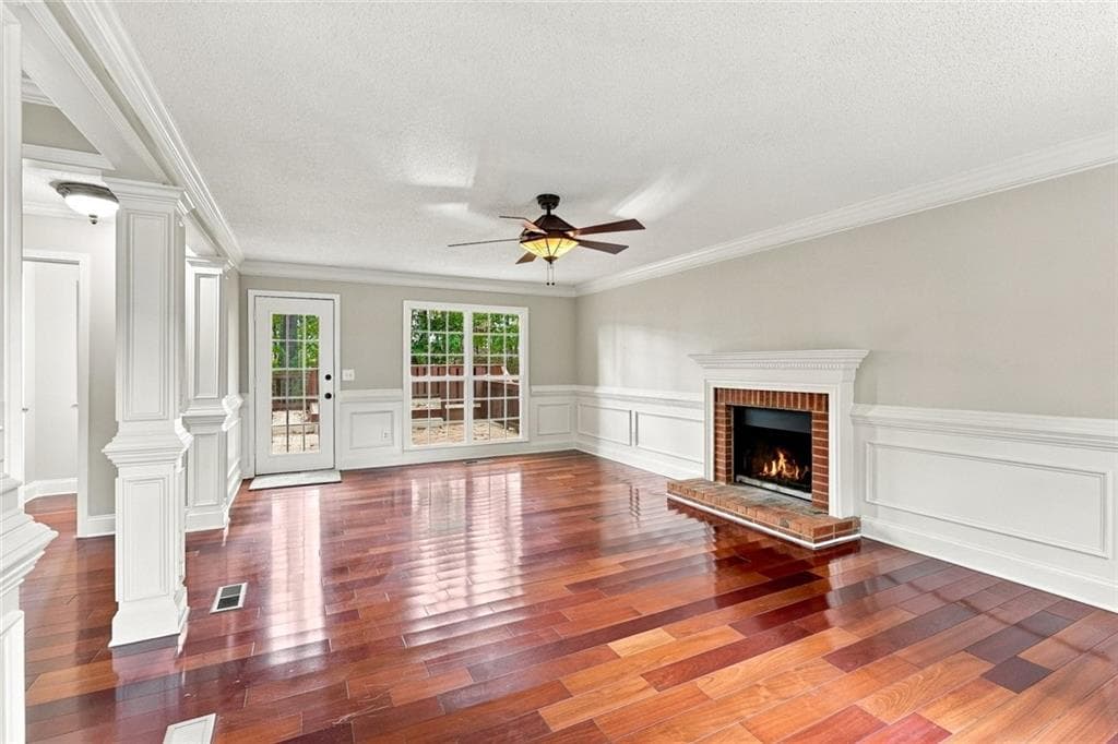 3 bedroom, 4 bathroom, 2,694 sq ft single family residence for sale at 2910 Ledbury Lane, Marietta, GA 30064 — photo 7