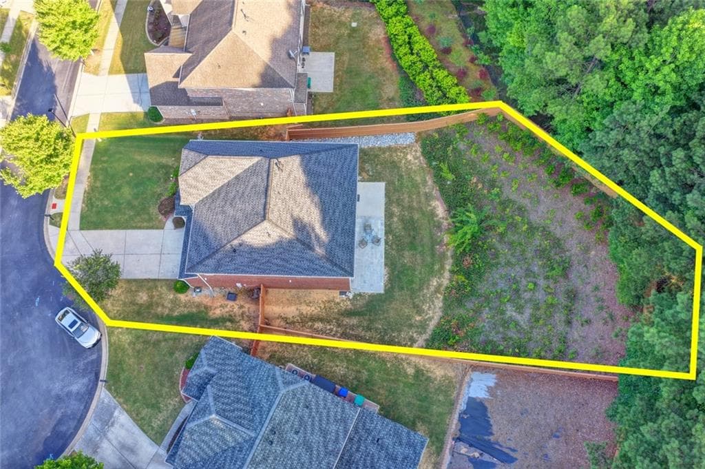 5 bedroom, 4 bathroom, 3,235 sq ft single family residence for sale at 2520 Northmont Parkway, Duluth, GA 30097 — photo 6