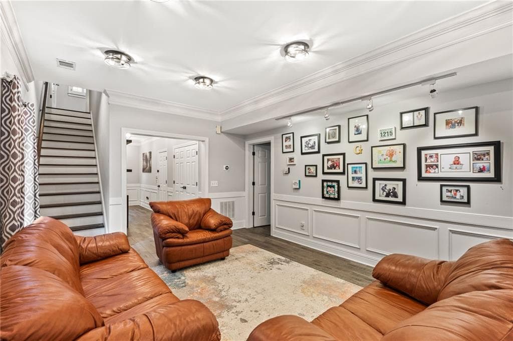 5 bedroom, 4 bathroom, 3,831 sq ft single family residence for sale at 2449 Manor Walk, Decatur, GA 30030 — photo 8