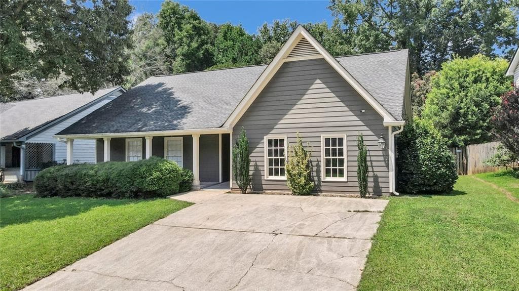 4 bedroom, 2 bathroom, 1,524 sq ft single family residence for sale at 4670 Sengen Trace, Alpharetta, GA 30022 — photo 9