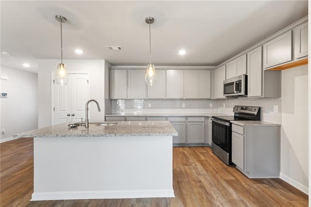 4 bedroom, 3 bathroom, 1,900 sq ft single family residence under contract at 172 Percheron, Hogansville, GA 30230 — photo 7