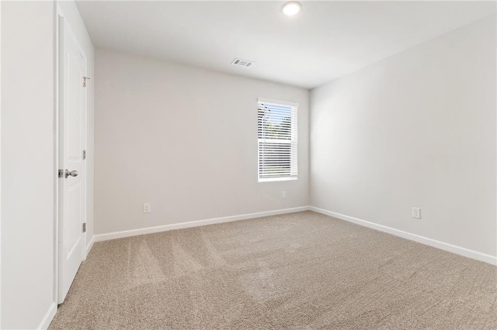 4 bedroom, 3 bathroom, 1,900 sq ft single family residence under contract at 172 Percheron, Hogansville, GA 30230 — photo 9