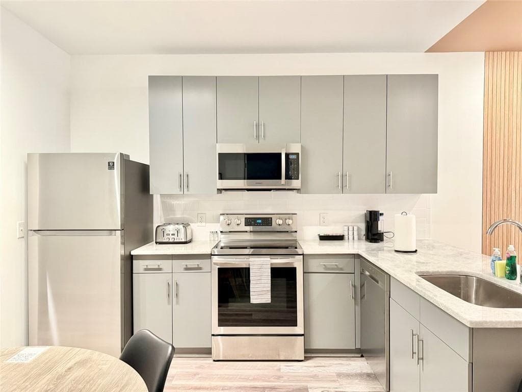 1 bedroom, 1 bathroom, 657 sq ft condominium for sale at 525 Parkway Drive 108, Atlanta, GA 30308 — photo 5