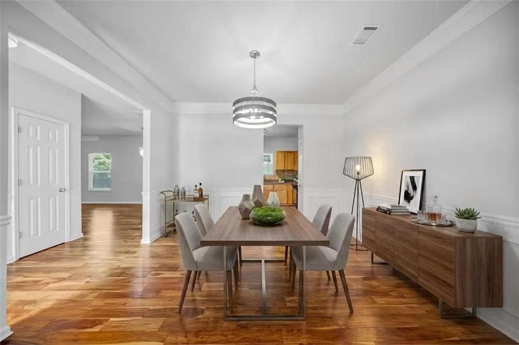 4 bedroom, 3 bathroom, 2,094 sq ft single family residence for sale at 955 Pebble Creek Trail, Suwanee, GA 30024 — photo 3