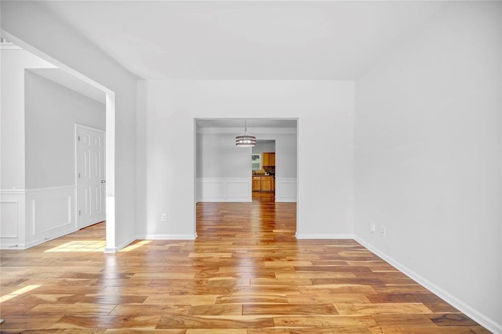 4 bedroom, 3 bathroom, 2,094 sq ft single family residence for sale at 955 Pebble Creek Trail, Suwanee, GA 30024 — photo 9
