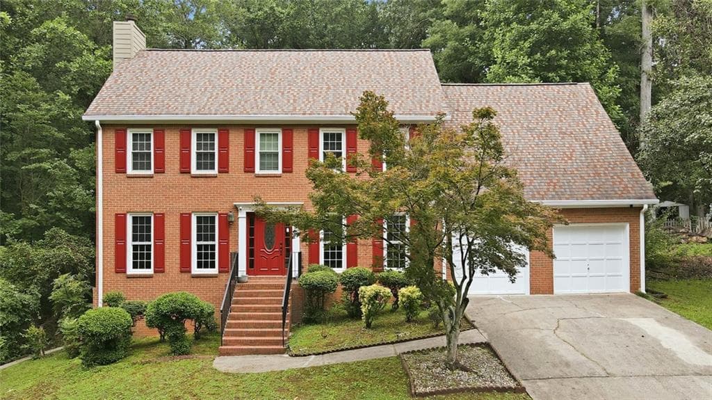 4 bedroom, 3 bathroom, 2,749 sq ft single family residence for sale at 1875 Dovonshire Road, Marietta, GA 30064 — photo 1 of 49