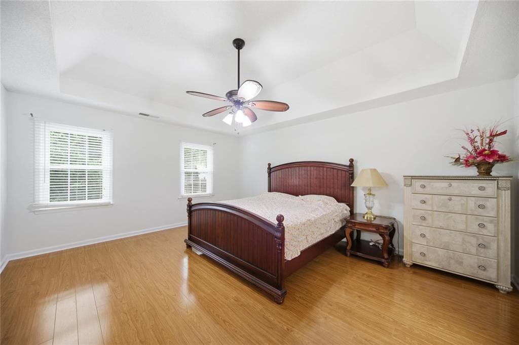 4 bedroom, 3 bathroom, 2,749 sq ft single family residence for sale at 1875 Dovonshire Road, Marietta, GA 30064 — photo 4