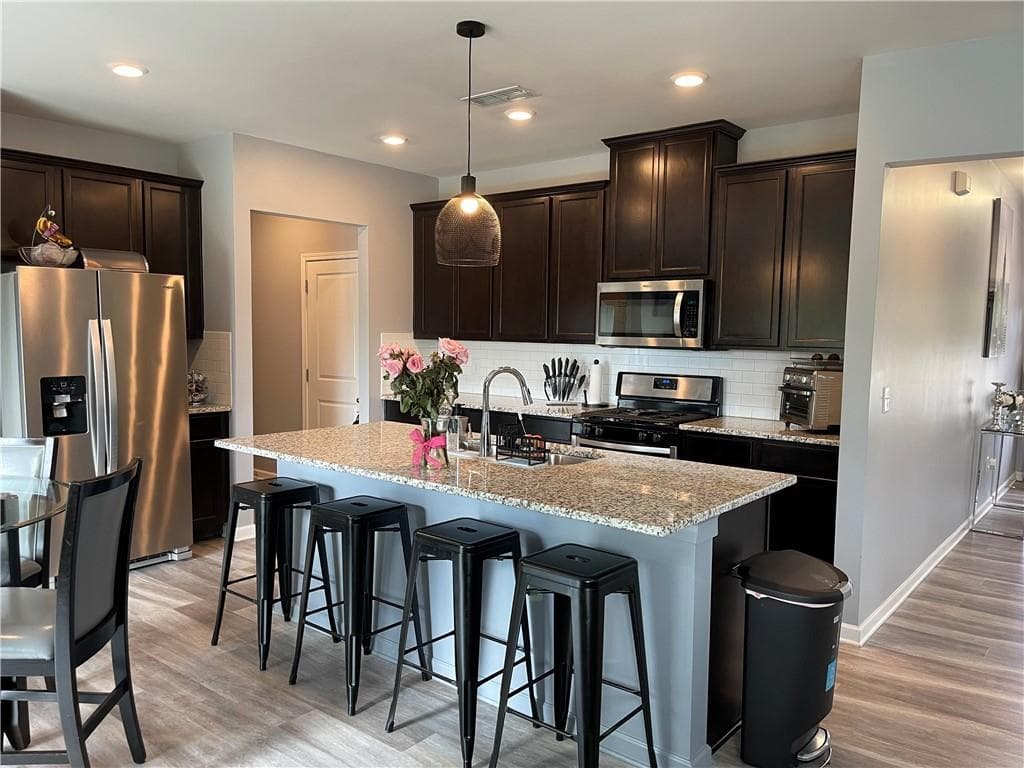 4 bedroom, 3 bathroom, 2,468 sq ft single family residence for sale at 505 Appalachian Place, Canton, GA 30114 — photo 5