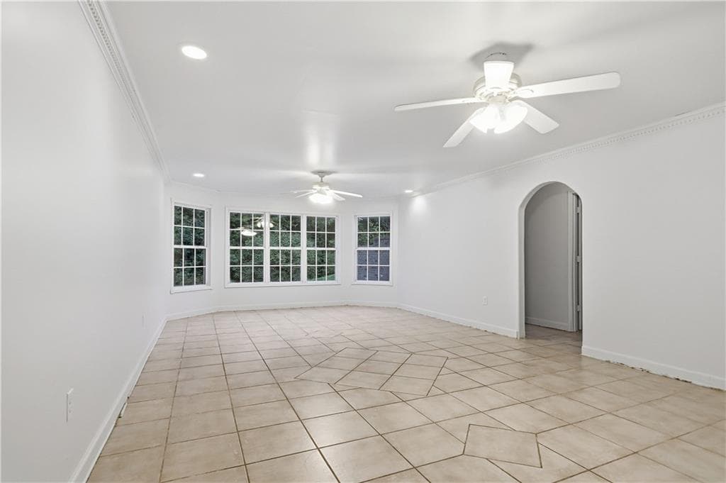 6 bedroom, 5 bathroom, 6,887 sq ft single family residence for sale at 318 Hamilton Drive, Conyers, GA 30094 — photo 10