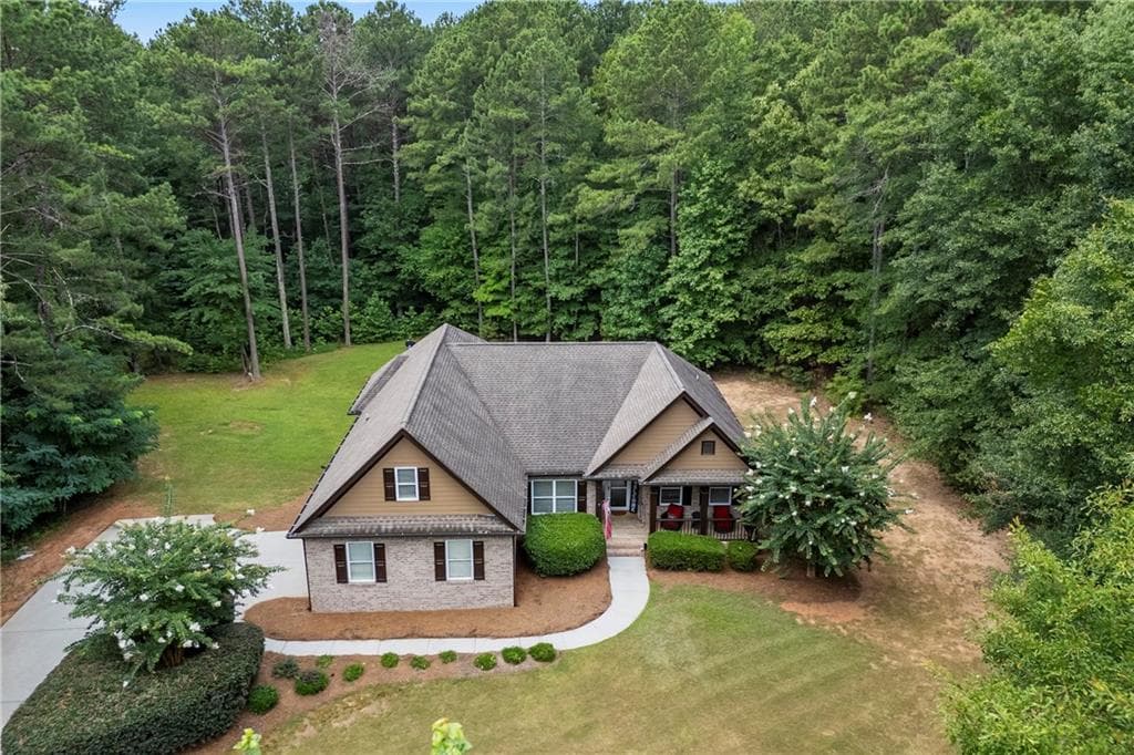 4 bedroom, 2 bathroom, 2,637 sq ft single family residence for sale at 1400 Giles Road, Monroe, GA 30655 — photo 6
