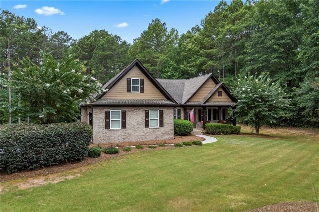 4 bedroom, 2 bathroom, 2,637 sq ft single family residence for sale at 1400 Giles Road, Monroe, GA 30655 — photo 8
