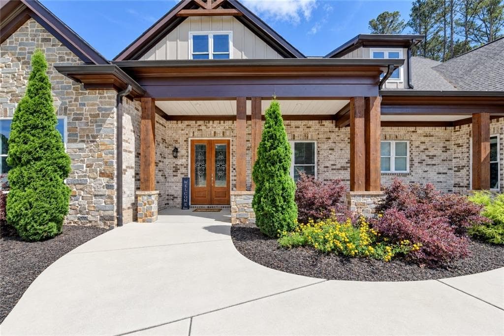 4 bedroom, 4 bathroom, 3,563 sq ft single family residence for sale at 1294 Rock Springs Road, Buford, GA 30519 — photo 4