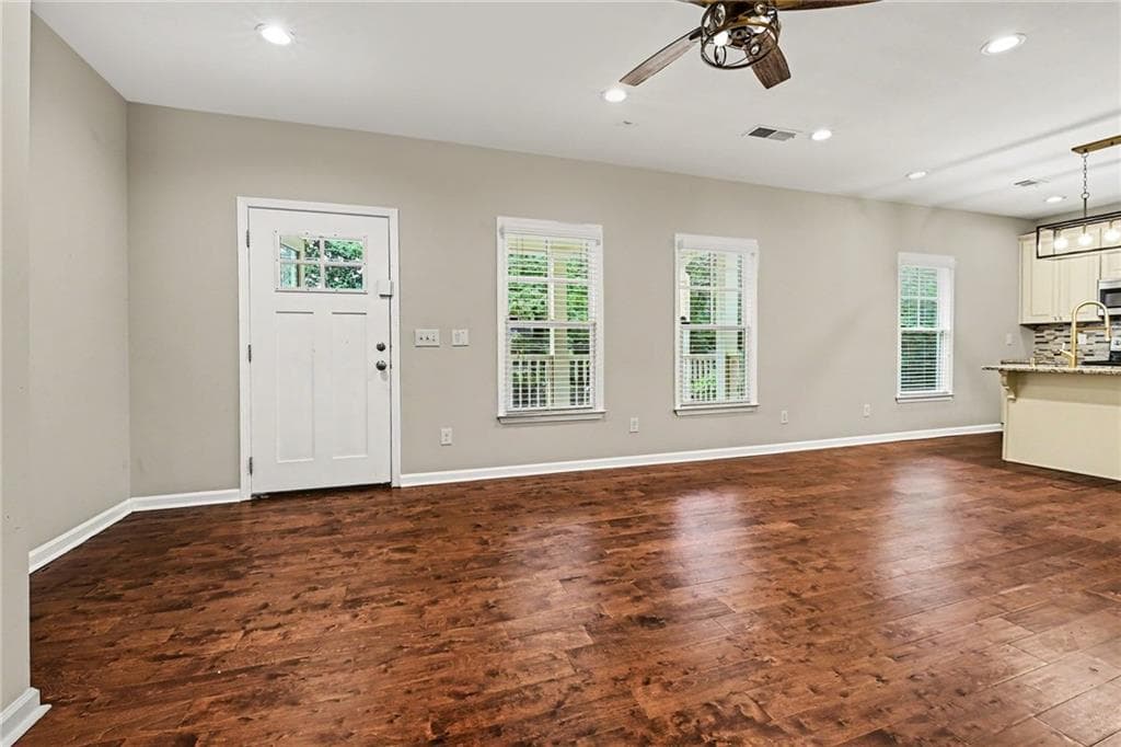 3 bedroom, 3 bathroom, 1,574 sq ft single family residence for sale at 3544 College Street, Atlanta, GA 30337 — photo 2