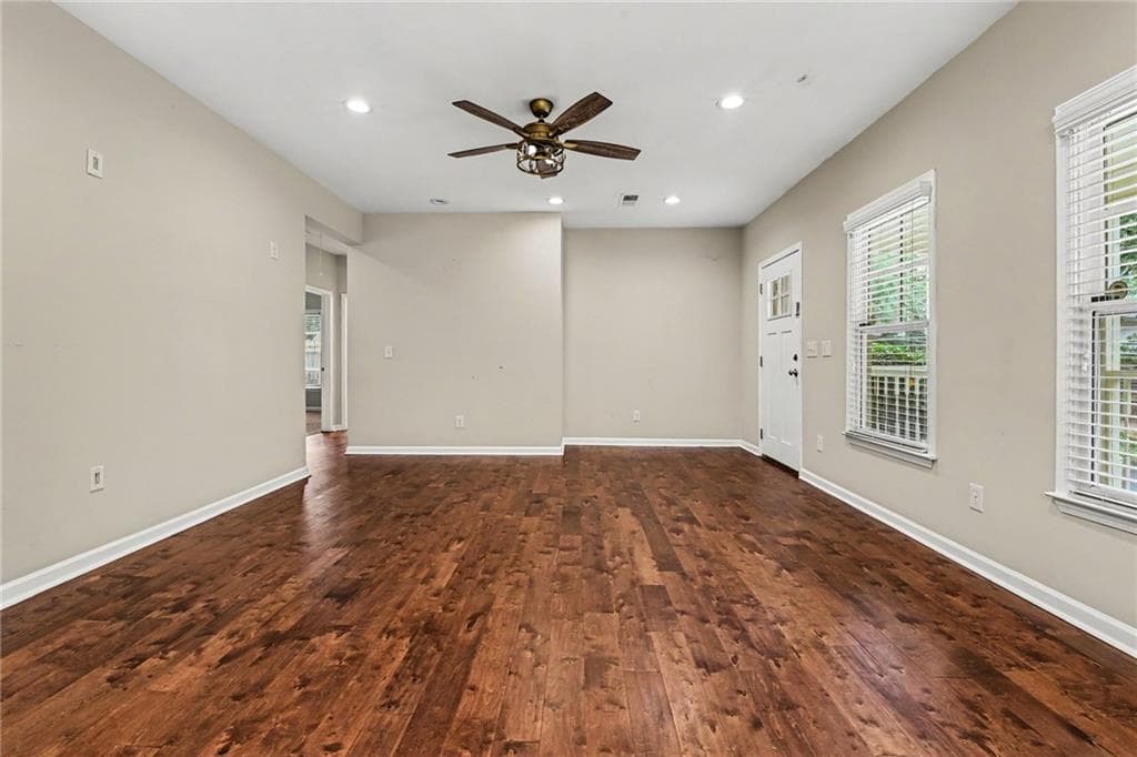 3 bedroom, 3 bathroom, 1,574 sq ft single family residence for sale at 3544 College Street, Atlanta, GA 30337 — photo 3