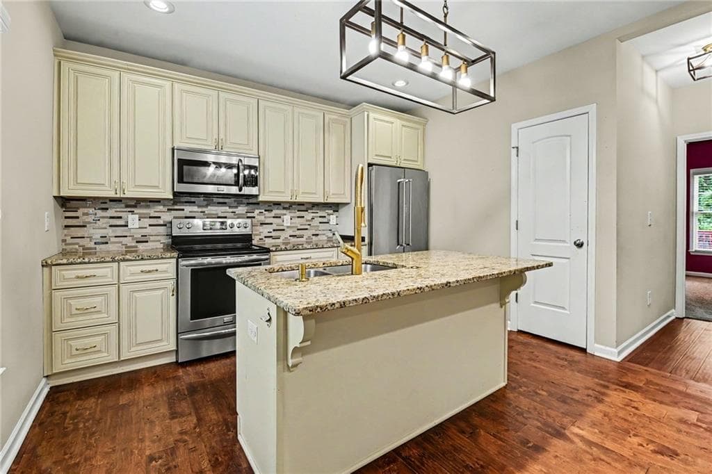 3 bedroom, 3 bathroom, 1,574 sq ft single family residence for sale at 3544 College Street, Atlanta, GA 30337 — photo 6