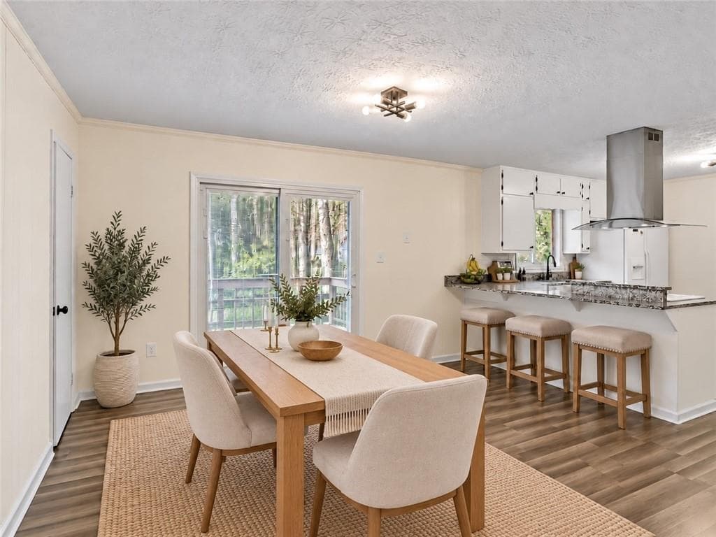 3 bedroom, 2 bathroom, 2,136 sq ft single family residence for sale at 611 Navarre Drive, Stone Mountain, GA 30087 — photo 8