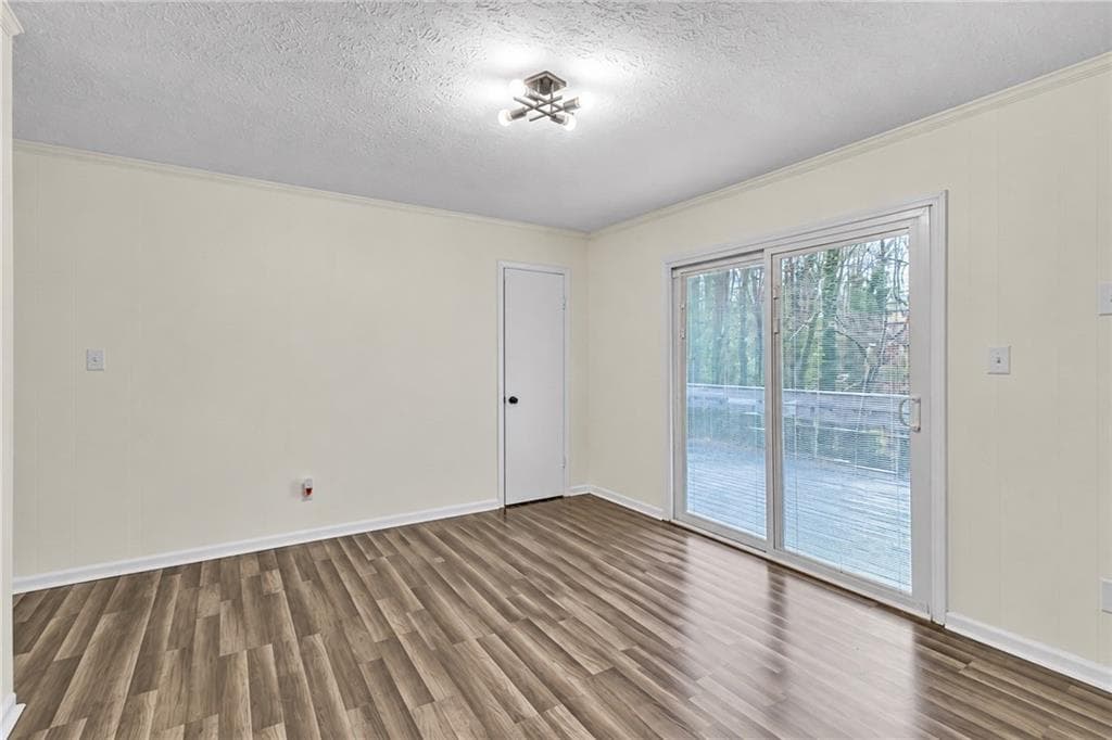 3 bedroom, 2 bathroom, 2,136 sq ft single family residence for sale at 611 Navarre Drive, Stone Mountain, GA 30087 — photo 9