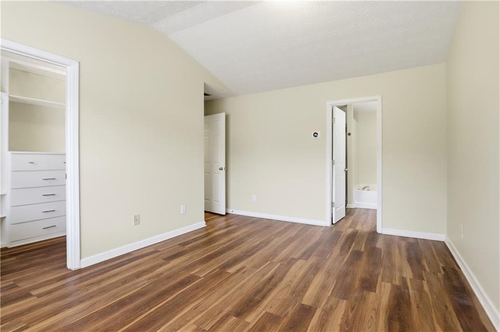 3 bedroom, 3 bathroom, 1,596 sq ft townhouse for sale at 465 Lantern Wood Drive, Scottdale, GA 30079 — photo 4